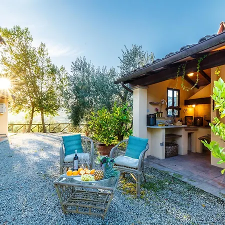 Вилла In Tuscany Near With Pool Лукка